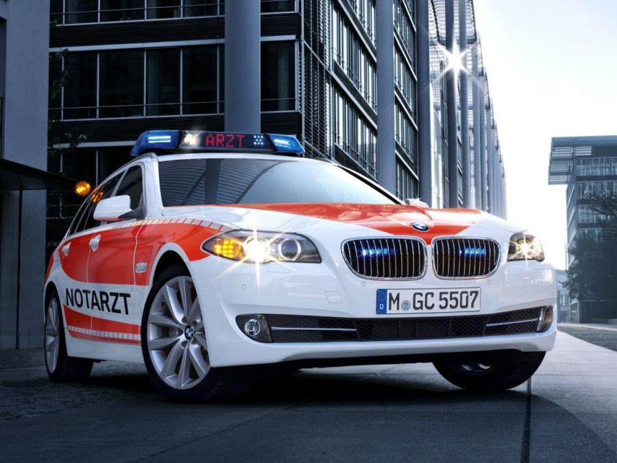  BMW 5-Series Touring Notarzt 2011 года  (фото 4 из 4)